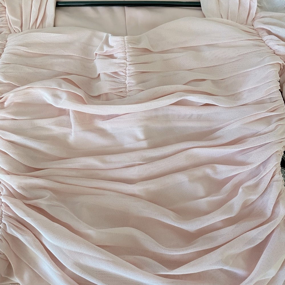 Cute Express Ruched Top - Picture 4 of 5
